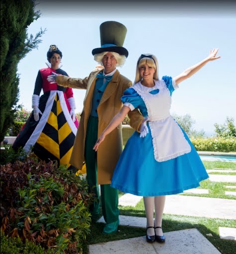 Hire Queen of Hearts for birthday parties - Alice in Wonderland character performer